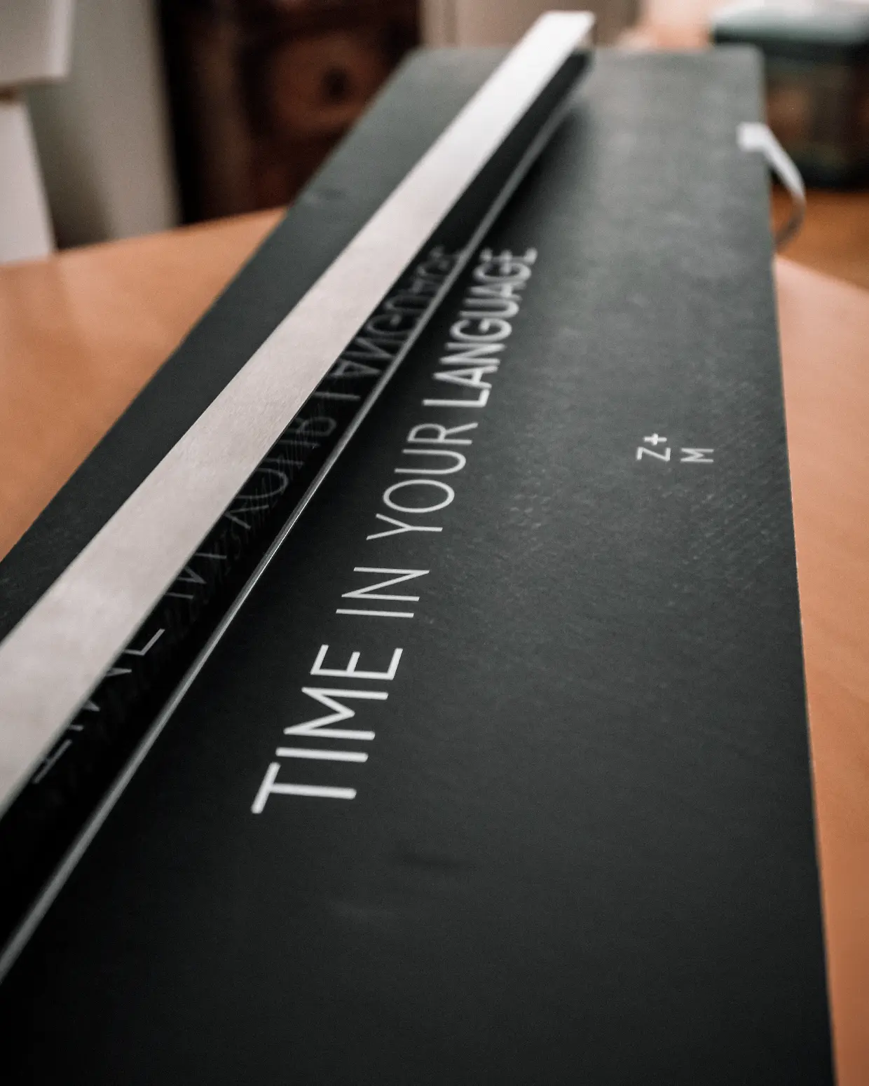 ZEITMETER Wortuhr Packaging ZEITMETER Wortuhr Packaging