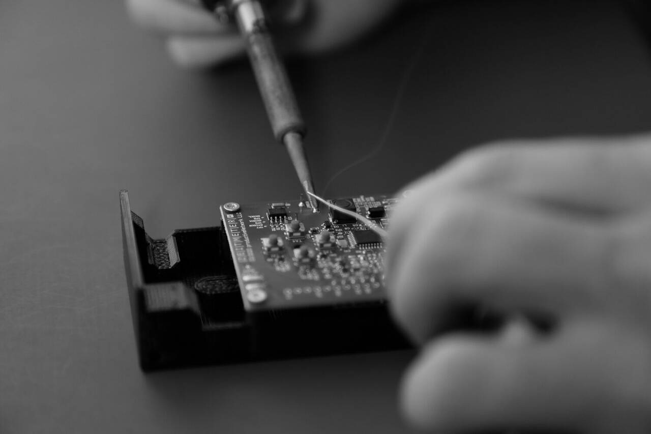 ZEITMETER Wortuhr Handarbeit ZEITMETER Wortuhr Handarbeit